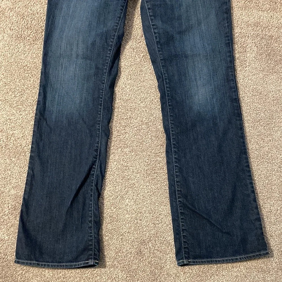 NWOT Eddie Bauer Classic Barely Boot Denim Jeans 14L - Picture 4 of 15